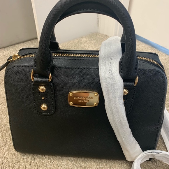 Michael Kors bag - Picture 1 of 4